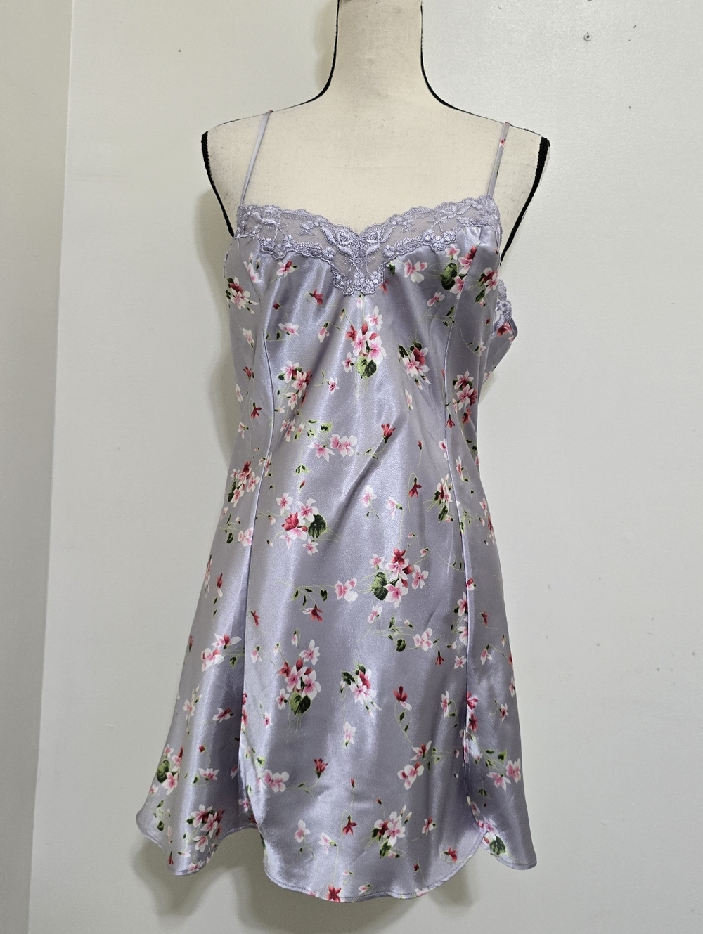 vintage 90s VICTORIA'S SECRET size Large Satin Lace Floral Mini Slip Dress Lilac